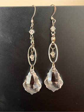 Elegant Crystal Drop Dangle Earrings - Clear/Silver
